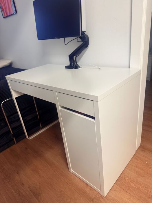 Secretária MICKE IKEA