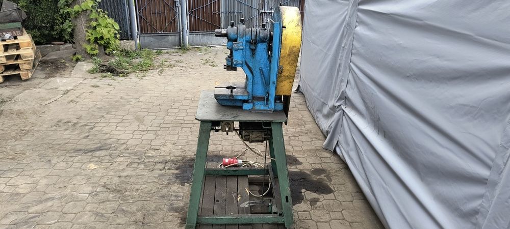 Prasa mimośrodowa nacisk 2.5t