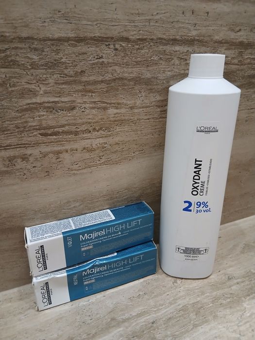 Окислювач та фарба для волосся LOREAL