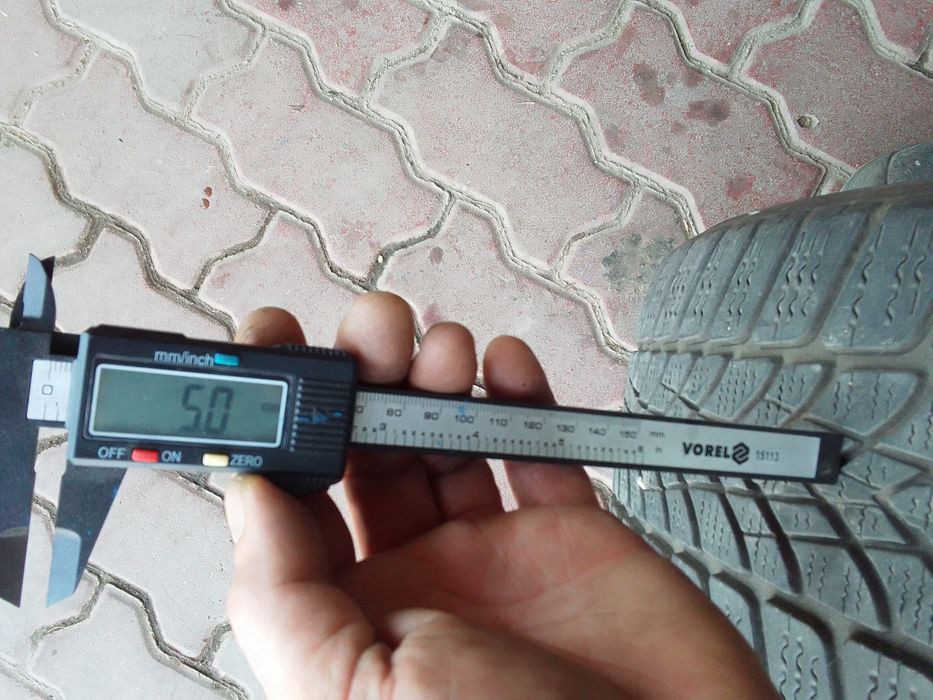 Opona zimowa 205/45r17 DUNLOP 2021r