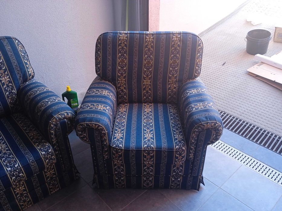 Sofá de 3 lugares com cama + 2 Sofás individuais