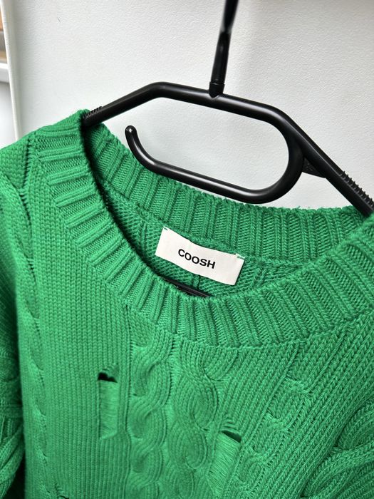 Светр бренду Coosh