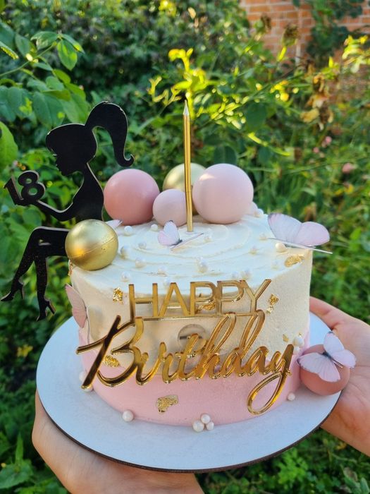 Торти та капкейки на замовлення