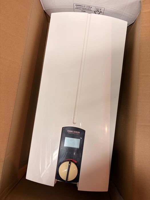 Przepływowy podgrzewacz wody Stiebel Eltron DEL 24 kW (400V, LCD)