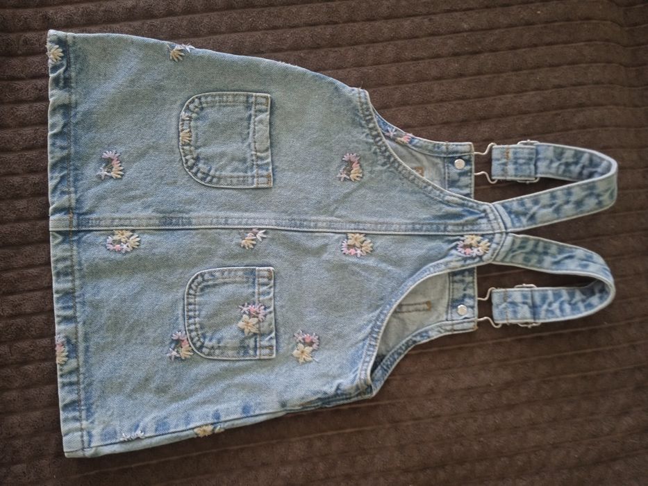 Сарафан для дівчинки