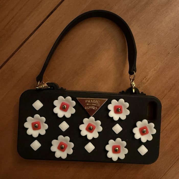 Чохли на iPhone 5, 5S, SE, 7+, 8+, 11 Pro Max