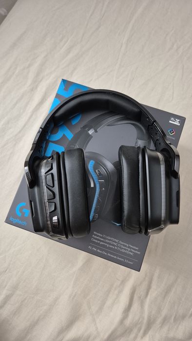 Headset Gaming Logitech G935