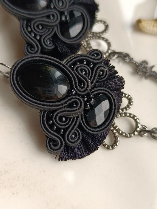Całkowicie czarne kolczyki sutasz soutache z onyksami gotyckie goth