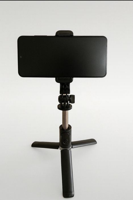 Tripé e Suporte para Telemóvel – Compacto e Portátil