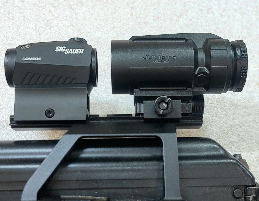 Увеличитель, магнифер  Sig Sauer Juliet5-Micro 5x magnifier