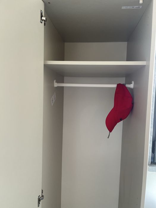 Vendo roupeiro de uma porta  40€