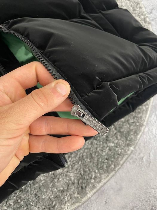 Жилетка Lacoste чорна чоловіча, утеплена, нова — S–XXL