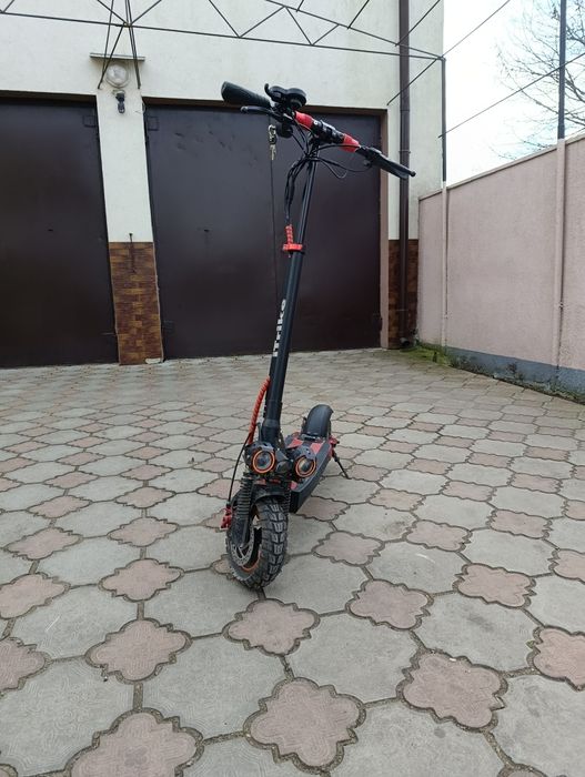 Продаю електросамокат