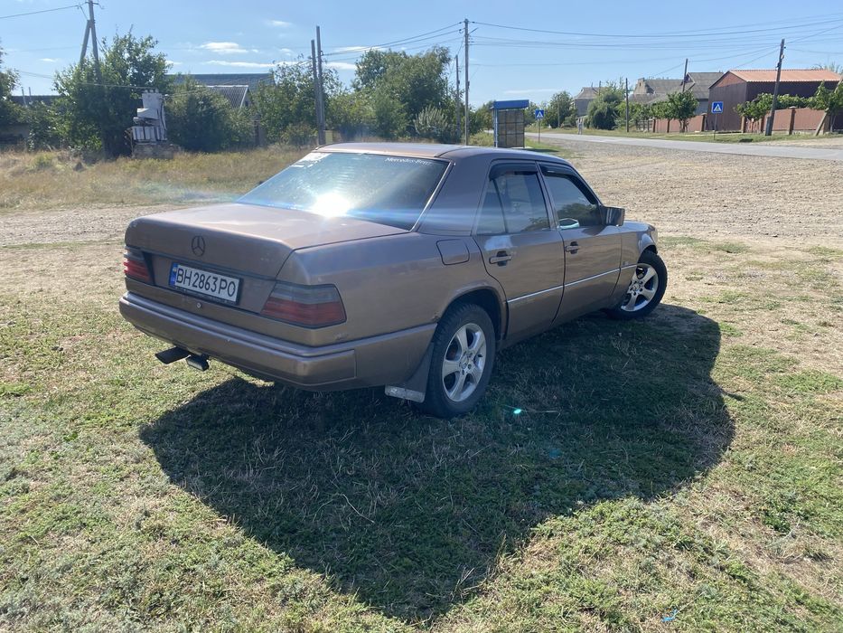 Mersedes-Benz w 124: 1 550 $ - Mercedes-Benz Роздільна на Olx