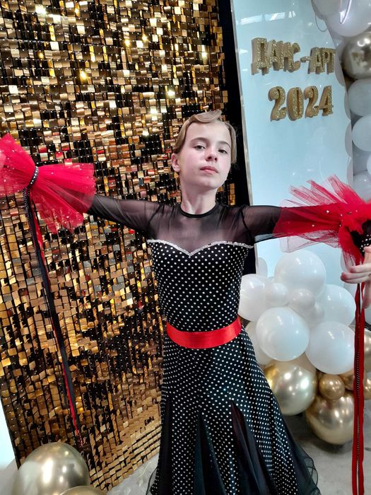 Продам плаття турнірне 2 одному.