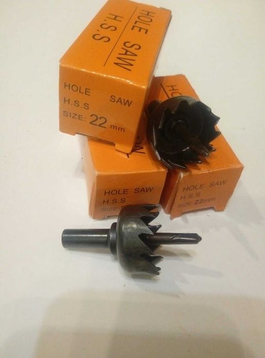 Фреза  для пластика (для датчика парктроника.)