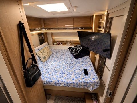 Fendt Bijou 590 2016 – Caravana confortável, espaçosa e bem equipada
