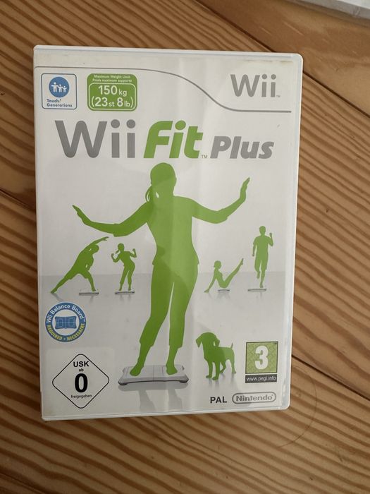 Wii Fit plus - jogo e acessórios