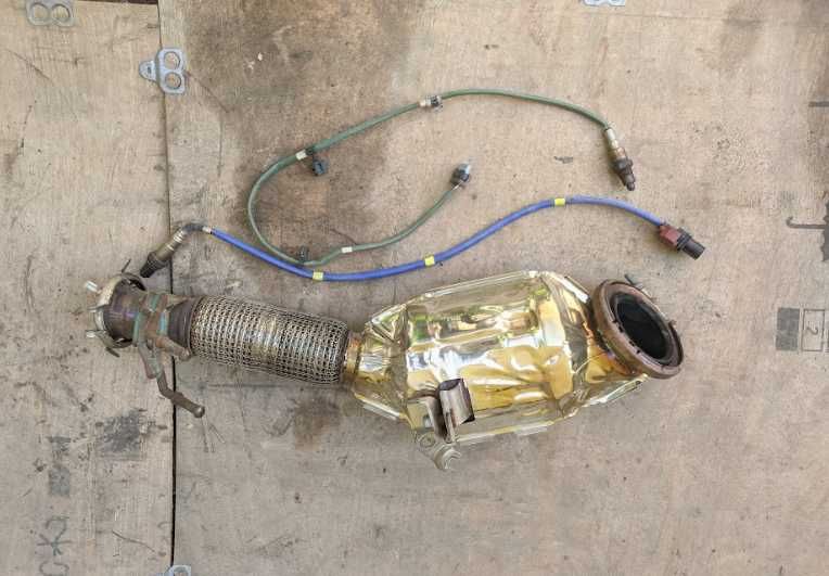 Каталізатор Ford Escape MK4 (2019-2023)роки,лямбда-зонд,вихлопна,труба