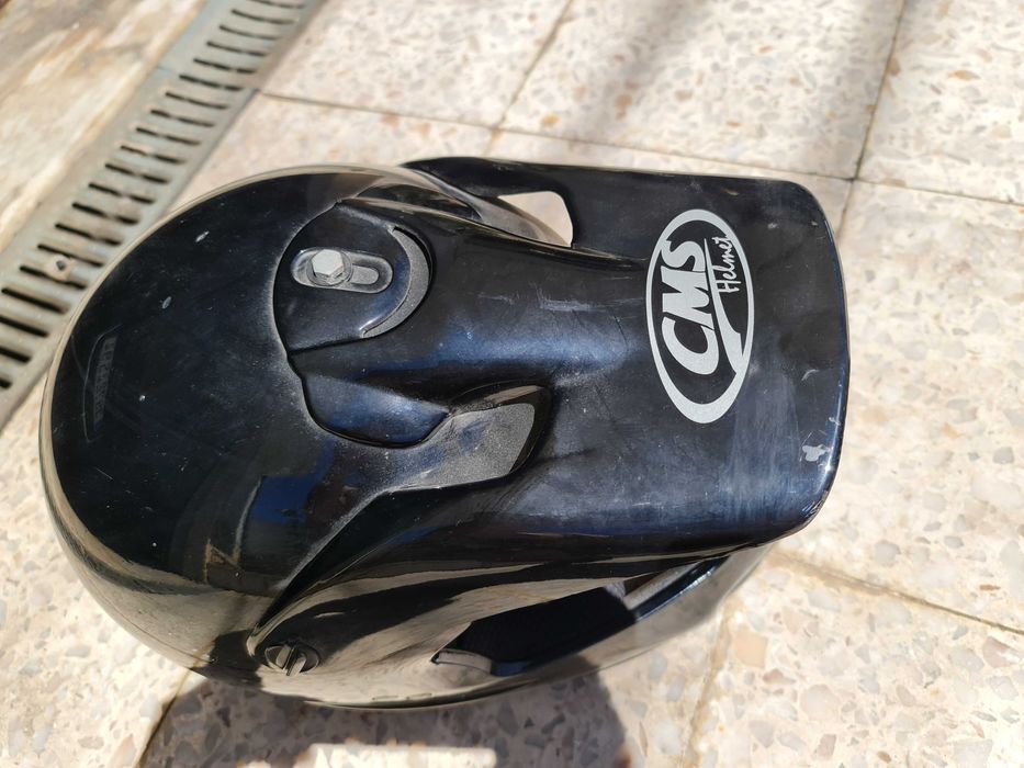 Capacete marca CMS