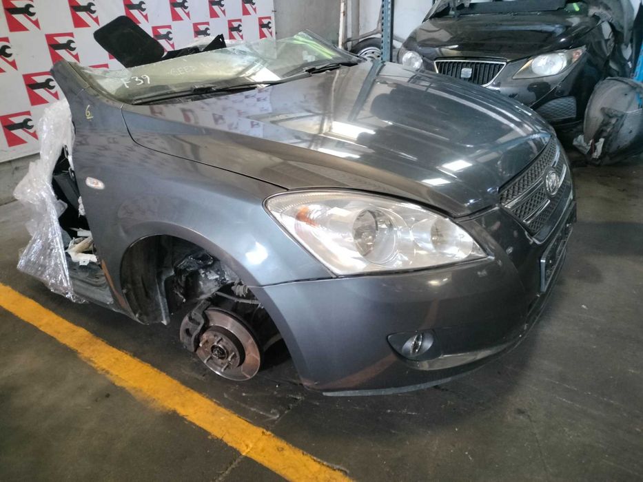 Frente Completa Kia Ceed 1.6i 2008 #F39