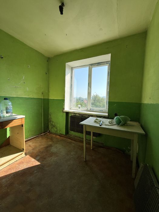 Продам 1-кімнатну квартиру без ремонту