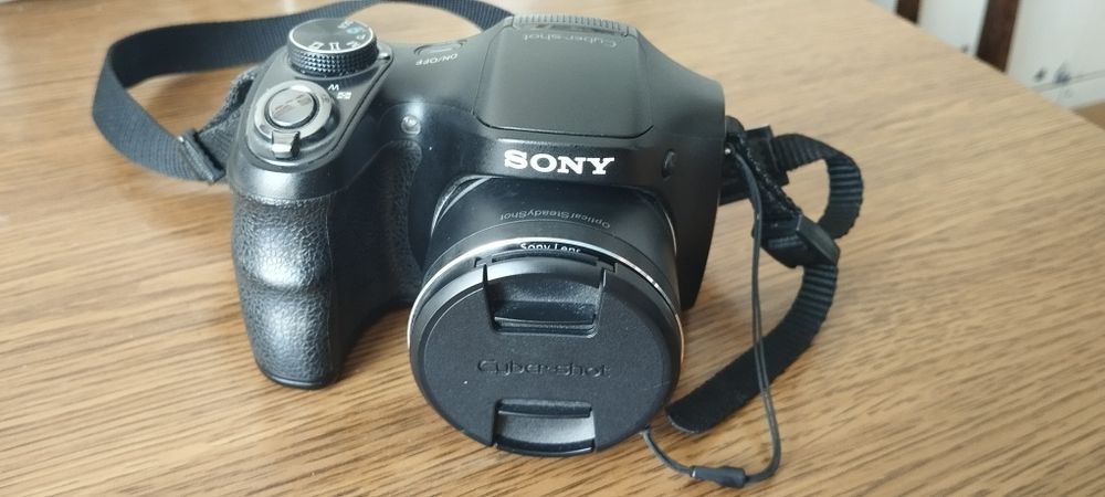 Фотоаппарат SONY DSC-H100