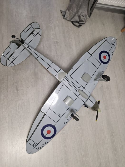 Samolot SPITFIRE DeAgostini pod RC