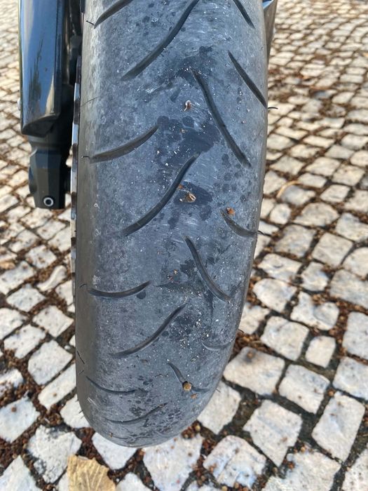 Kawasaki Z800 - Preto e Bordeaux