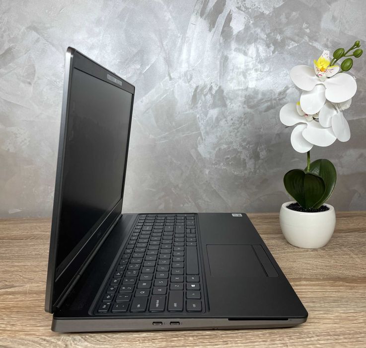 Dell Precision 7550 i7-10850H | 32 |512 | Win 11 | FHD | T1000