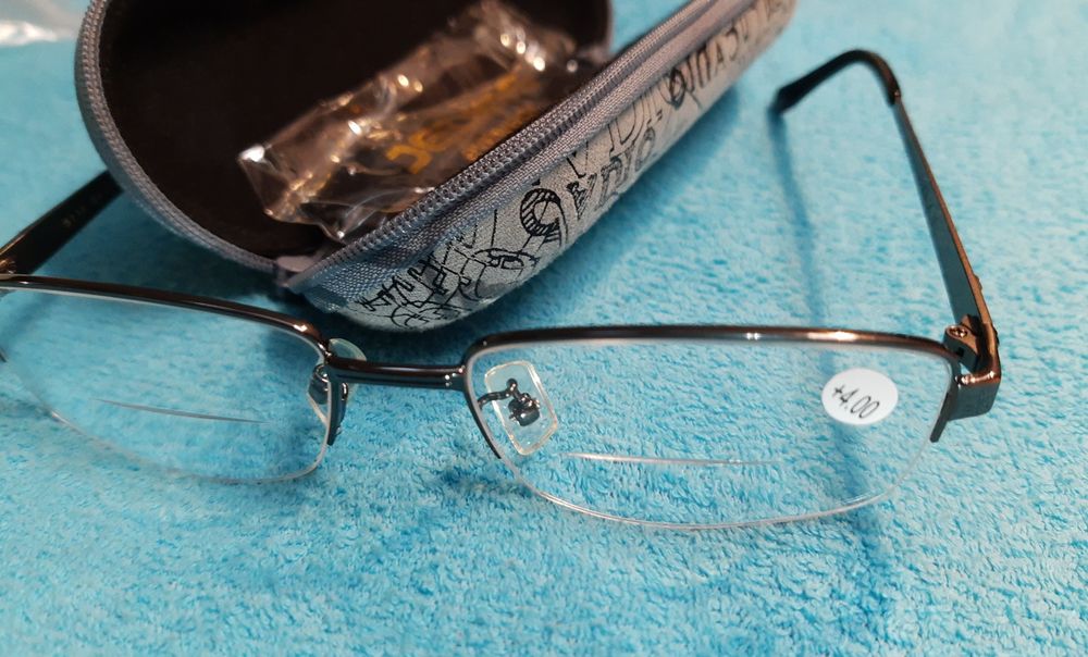 Solidne okulary dwuogniskowe +4° z etui. Nowe!