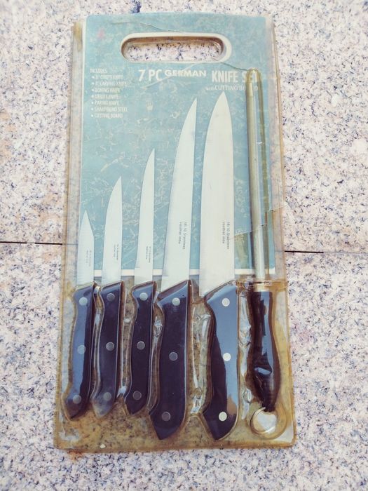 Conjunto de 5 facas, 1 afiador em aço 18/10,  tábua de corte Rostfrei