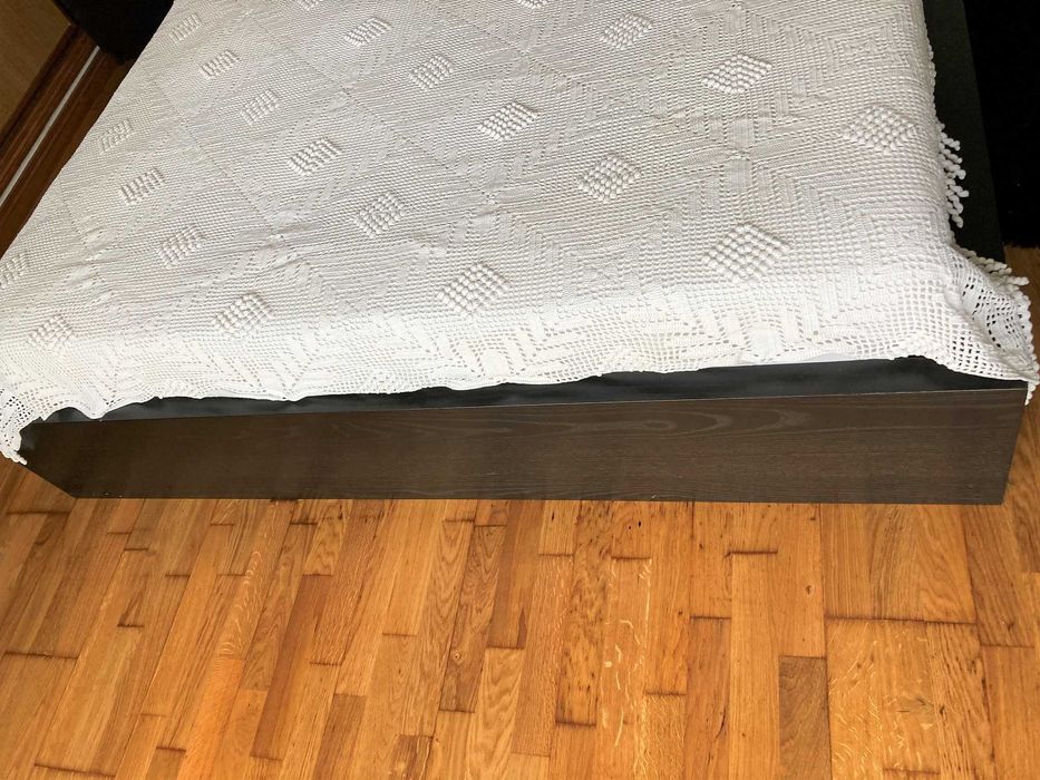 Colcha Antiga Cama Casal em Renda à Mão