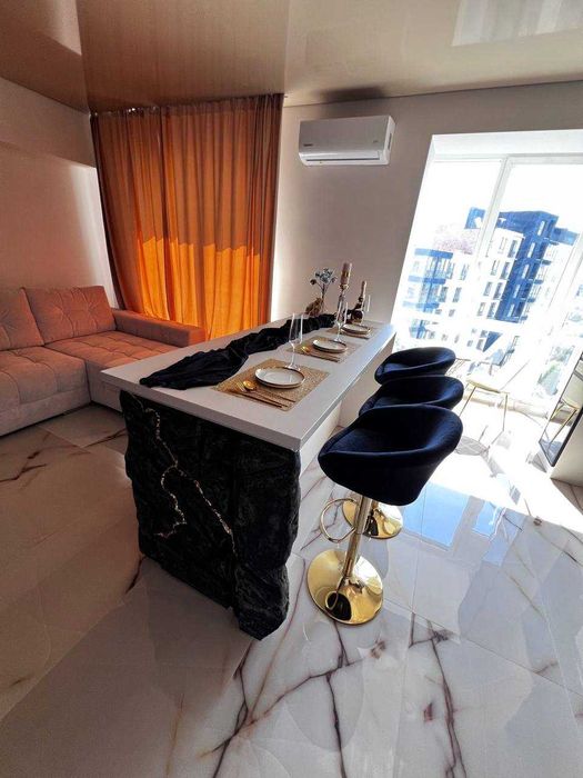 Продається Стильна 2-кімнатна квартира з терасою в ЖК “Княгинин”