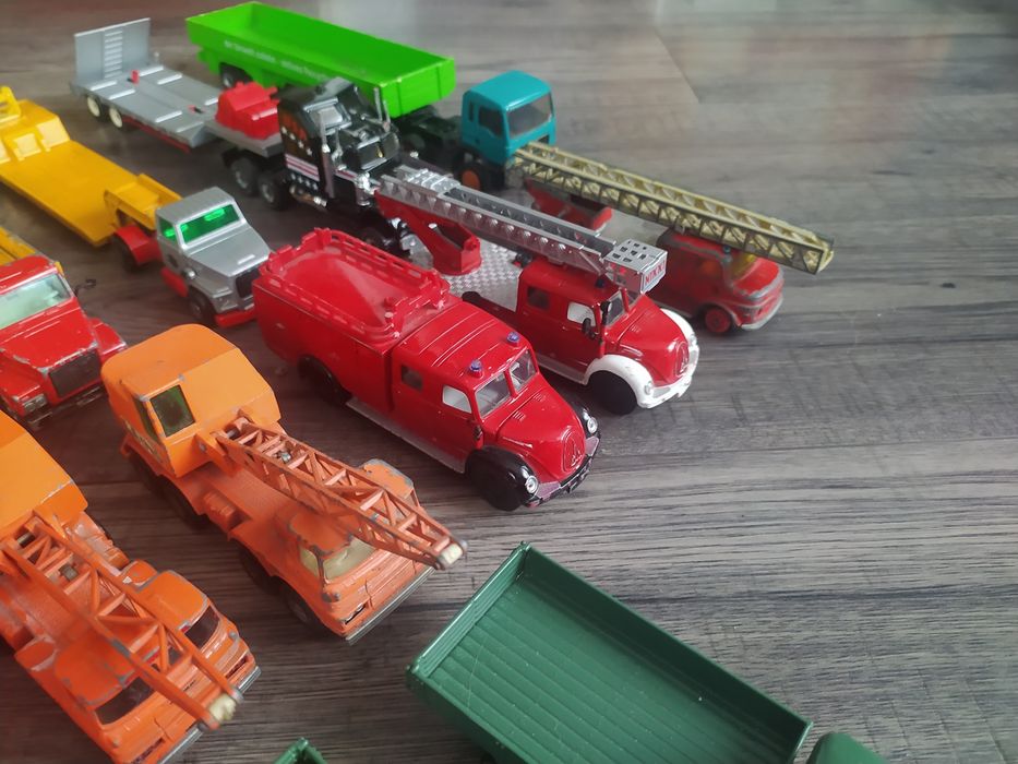 Siku matchbox corgi majorette