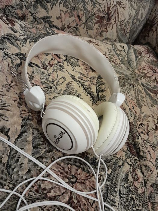 Vendo Auscultadores muito bonitos em bom estado