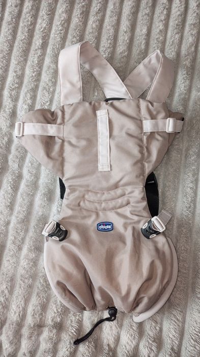 Оригінальний кенгору Chicco