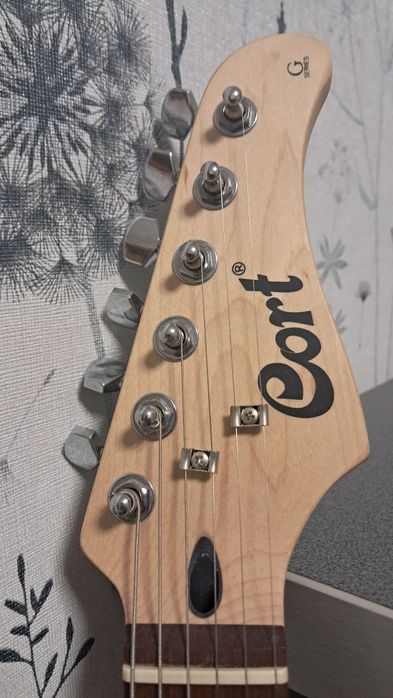 Електрогітара Cort g110