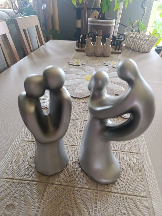 Dwie figurki dekoracyjne