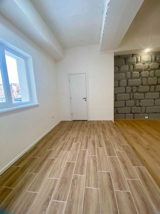 Оренда офісу в центрі 60 м2 з сучасним ремонтом  поряд майдану Шептицького недорого - View 2