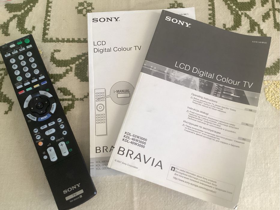 Телевізор Sony Bravia KDL-52W3000.