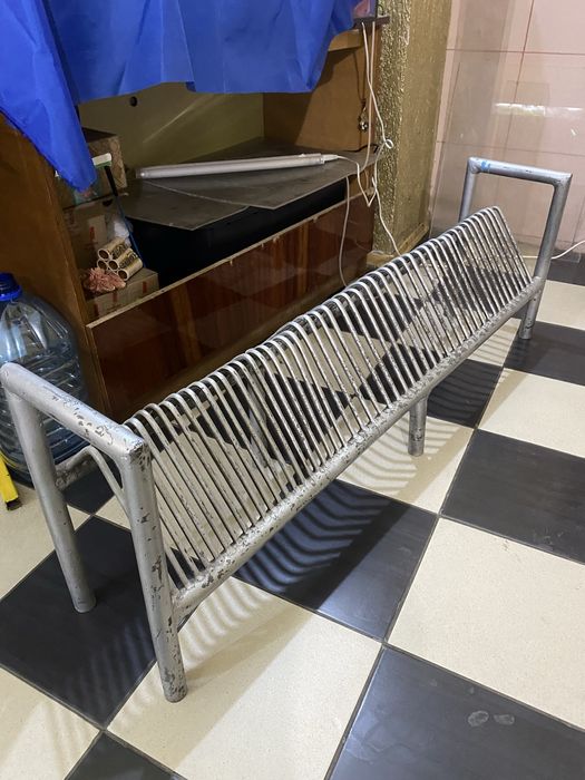 Гантелі, штанги, лава для жима