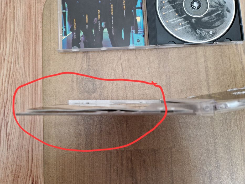 2 płyty zespołu Dream Theater.