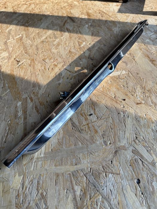 Listwa bagaznika chrom R107 W107