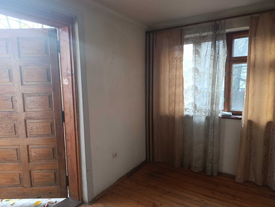 Продаж будинку та земельної ділянки вул.Личаківська