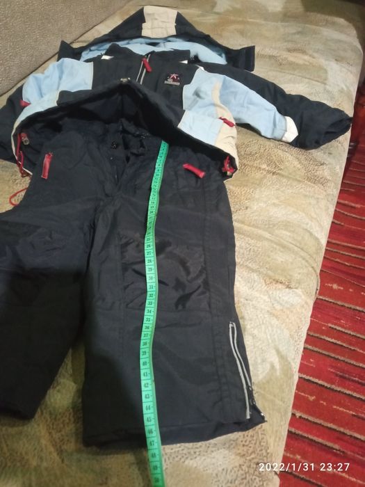 Продам детский костюм