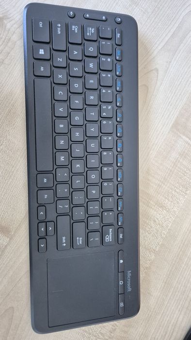 Klawiatura bezprzewodowa Microsoft All-In-One