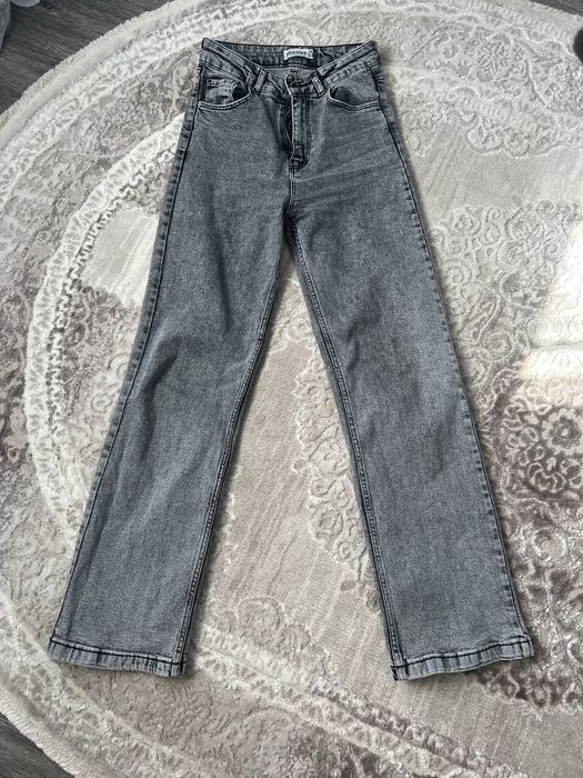 Жіночі сірі джинси