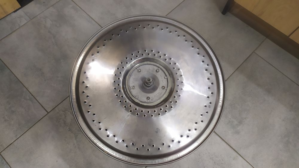 Барабан для вертикальной стиральной машины Whirlpool.