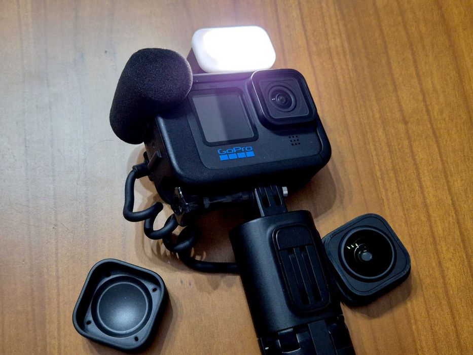 Kit GoPro Hero 10 Black + Media Mod + Volta + Max Lens Mod